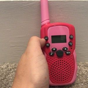 1 walkie talkies in pink